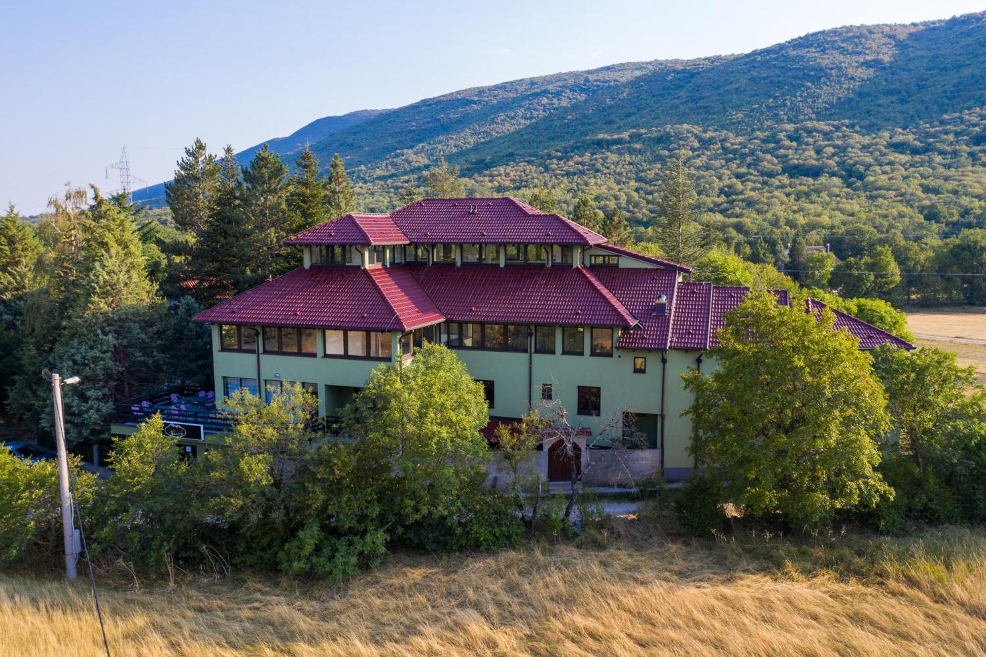 Holiday Resort Zlatni Dol Mostar Goranci Экстерьер фото