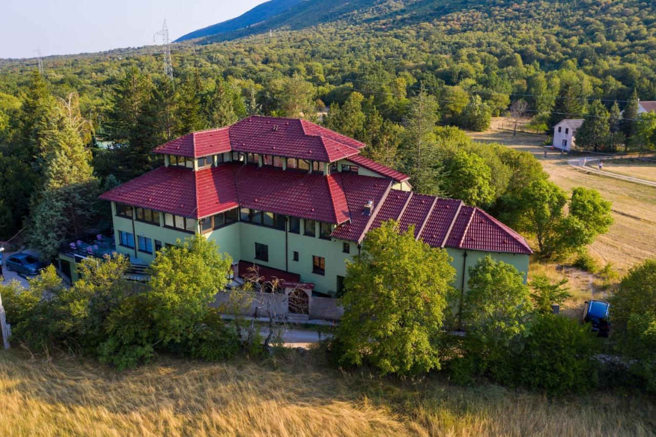 Holiday Resort Zlatni Dol Mostar Goranci Экстерьер фото